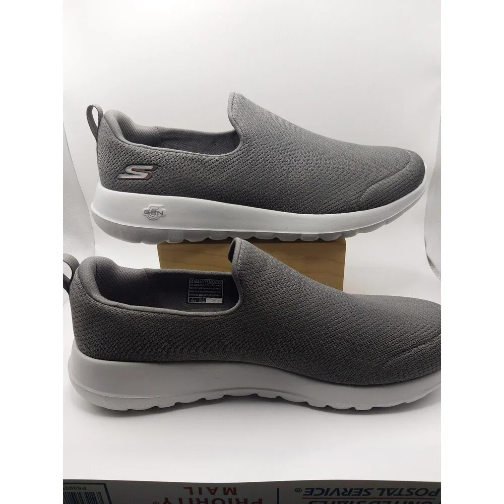 Skechers Performance Men's Go Walk Max Sneaker 10.5